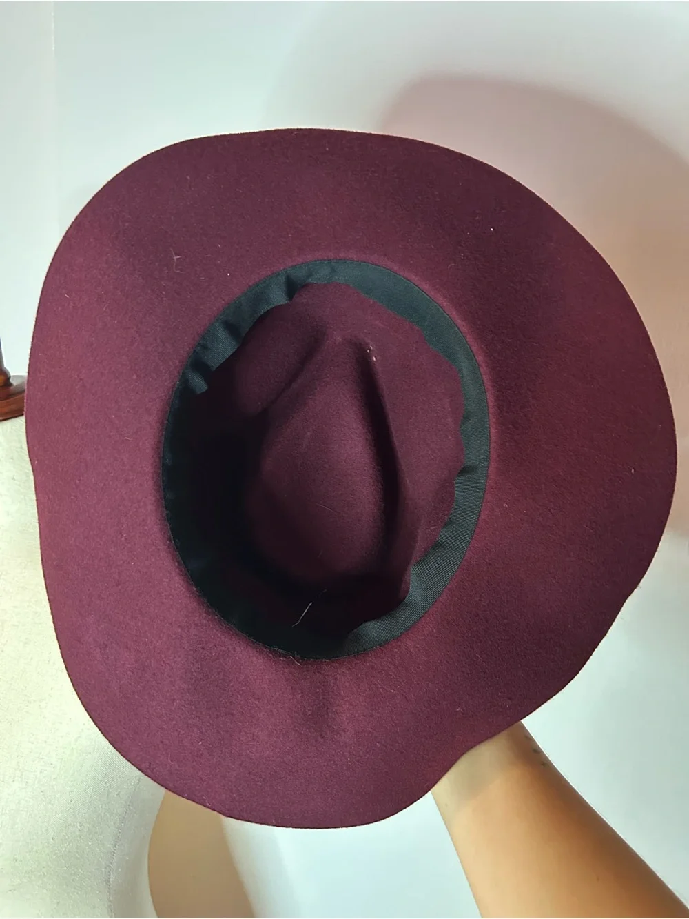 Women's Wine Felt Wide-Brim Hat with Black Leather Band Silver Buckle